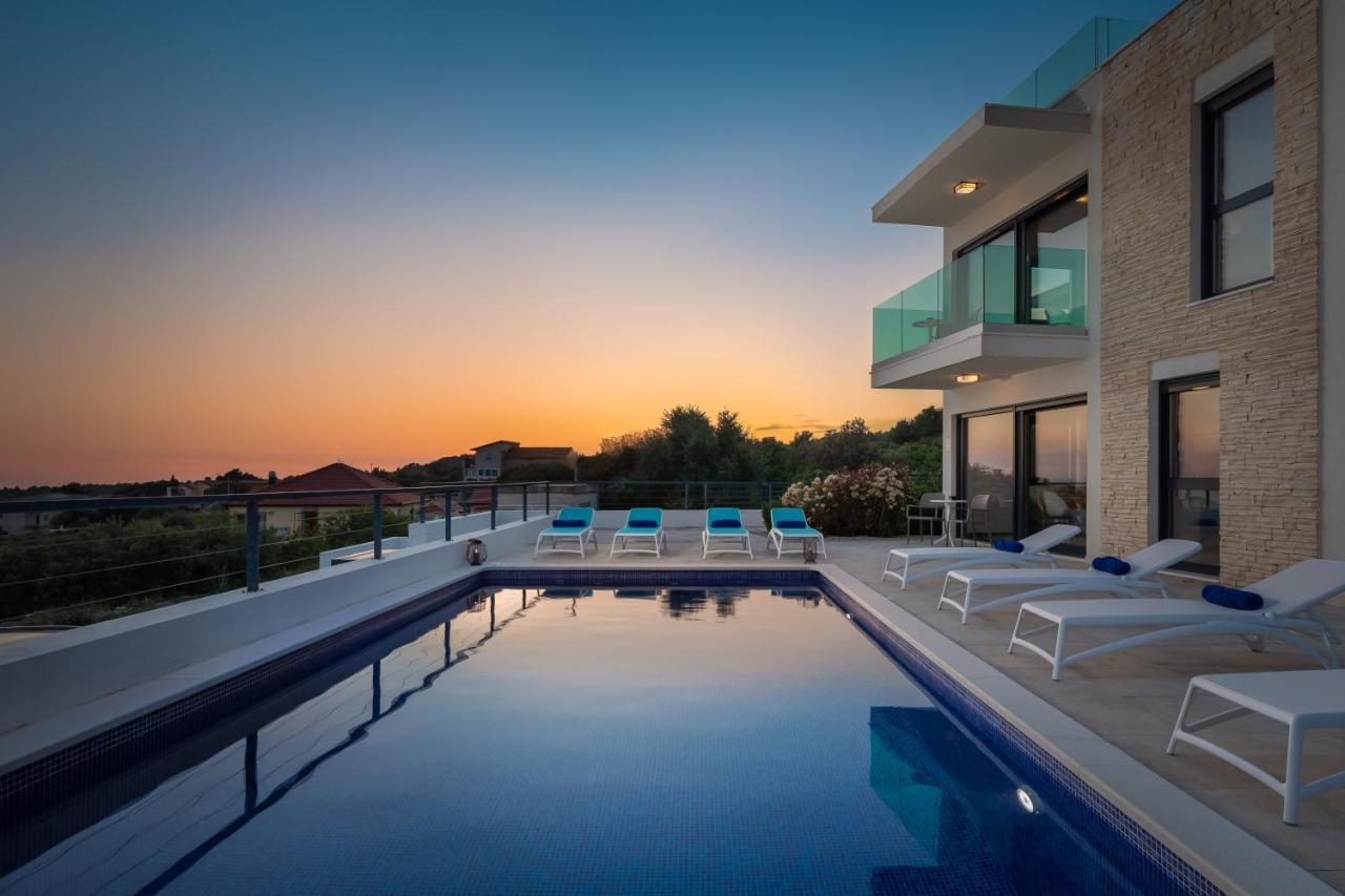 Sun Resort Apartments Zecevo Exterior photo