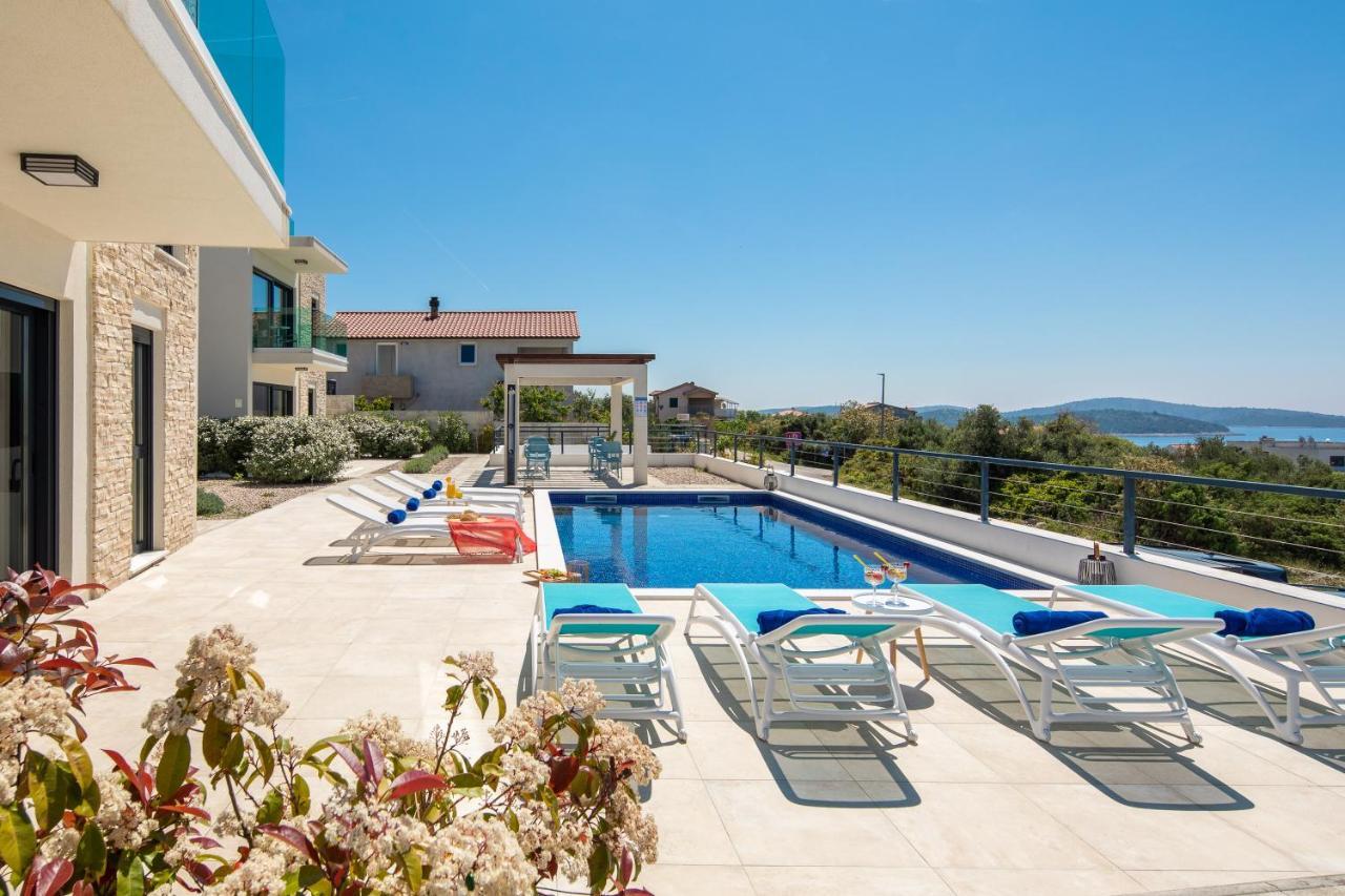 Sun Resort Apartments Zecevo Exterior photo