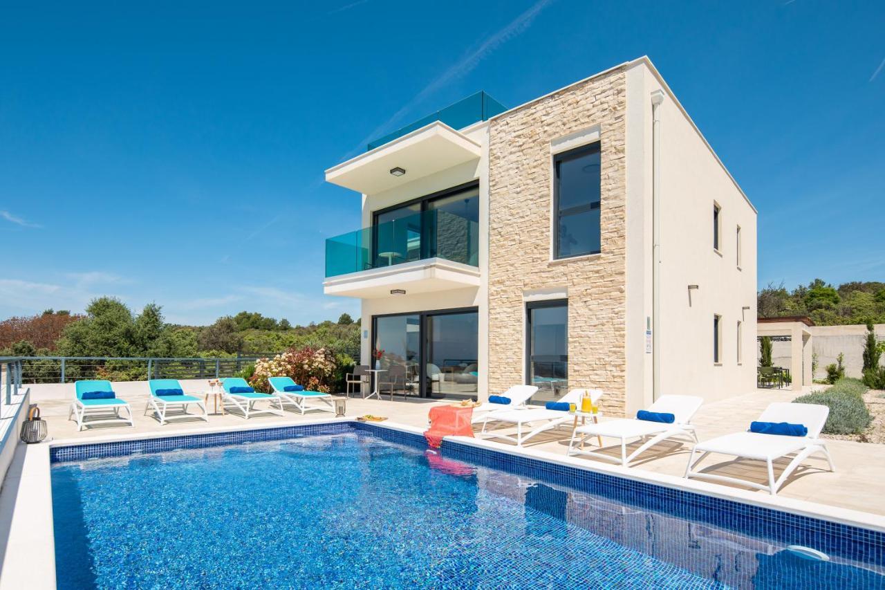 Sun Resort Apartments Zecevo Exterior photo